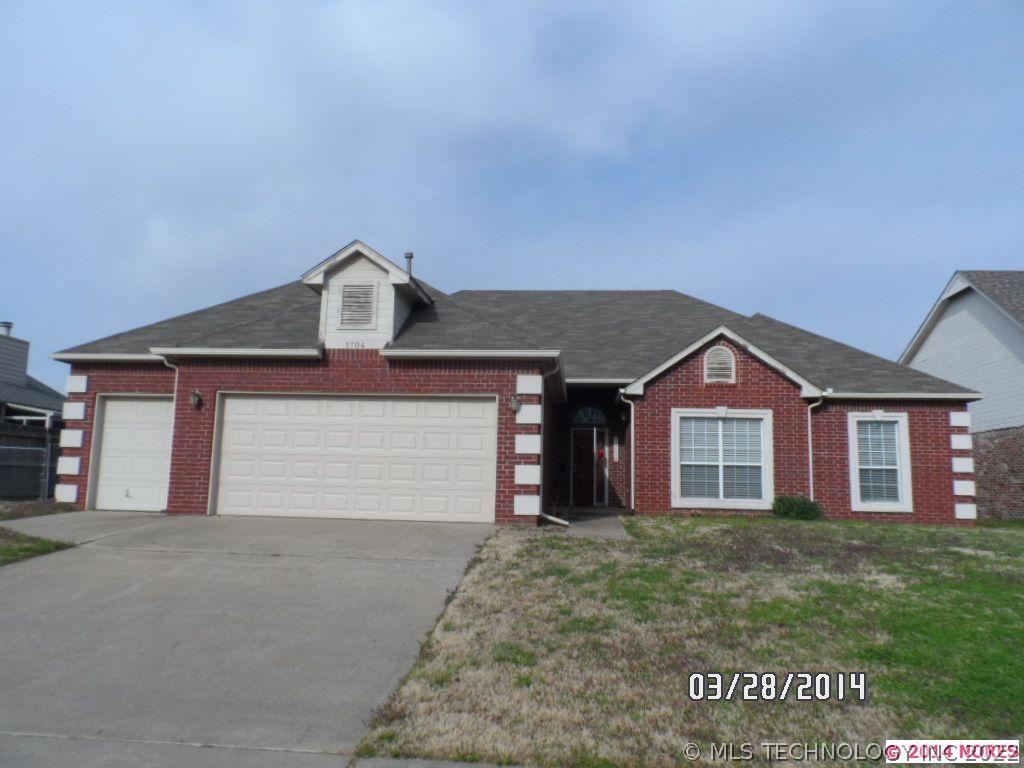 1704 N 13th Street Property Photo 1