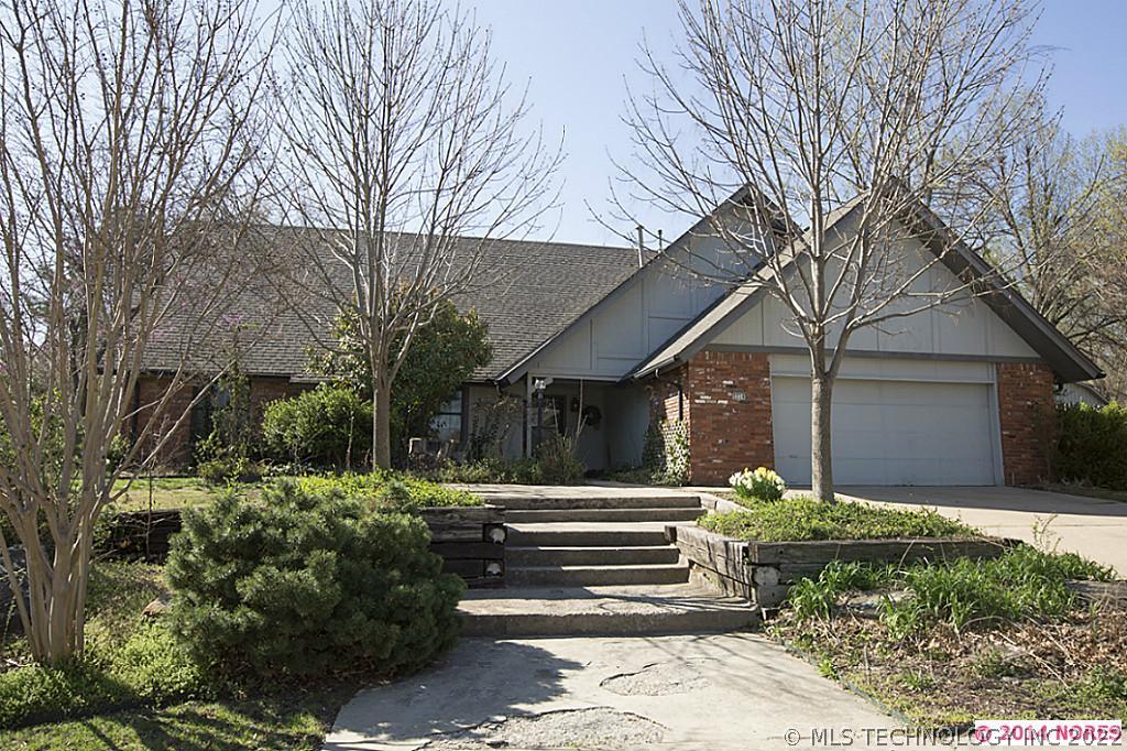 5714 E 65th Street Property Photo 1