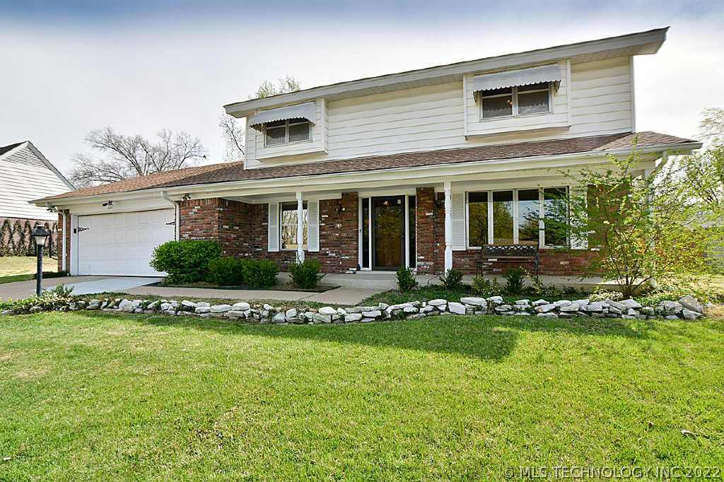 6717 S 68th East Avenue Property Photo 1