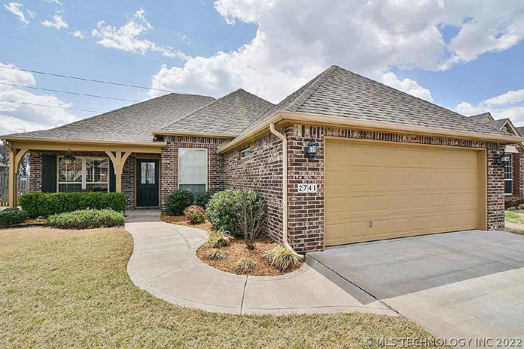2741 W Quinton Street Property Photo 1