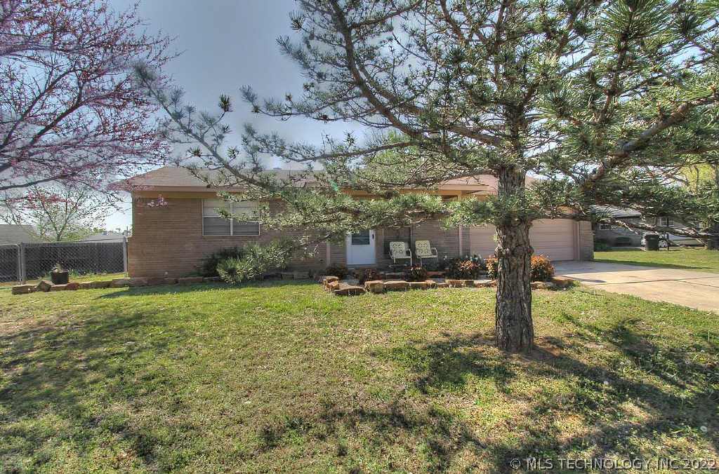 1813 Muskogee Street Property Photo 1