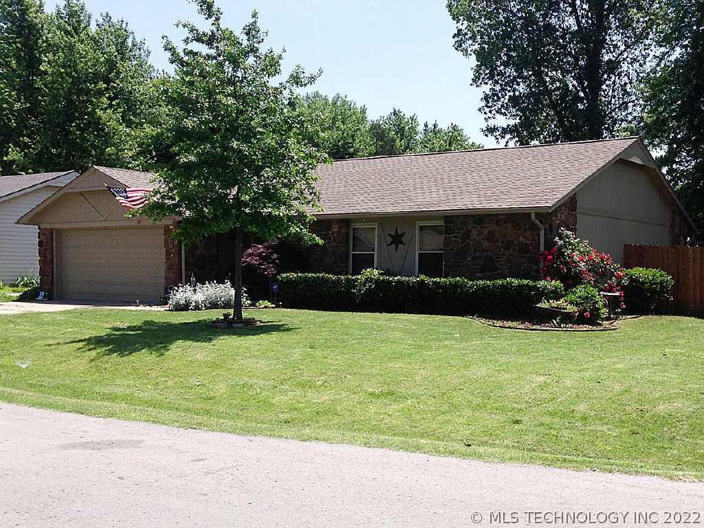 20902 E 37th Street Property Photo 1