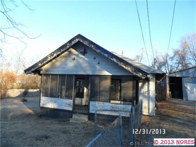 6111 W 64th Street Property Photo 1