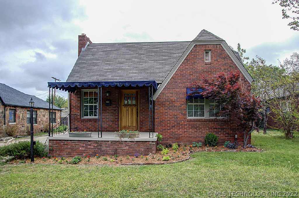 1327 S Gary Avenue Property Photo 1