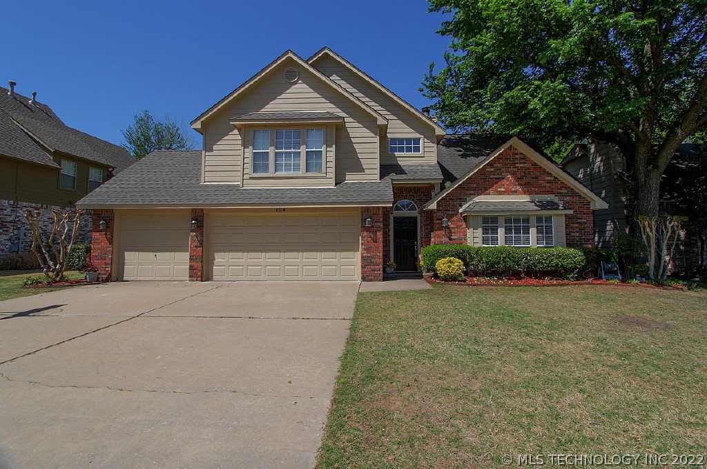604 N Sweet Gum Avenue Property Photo 1