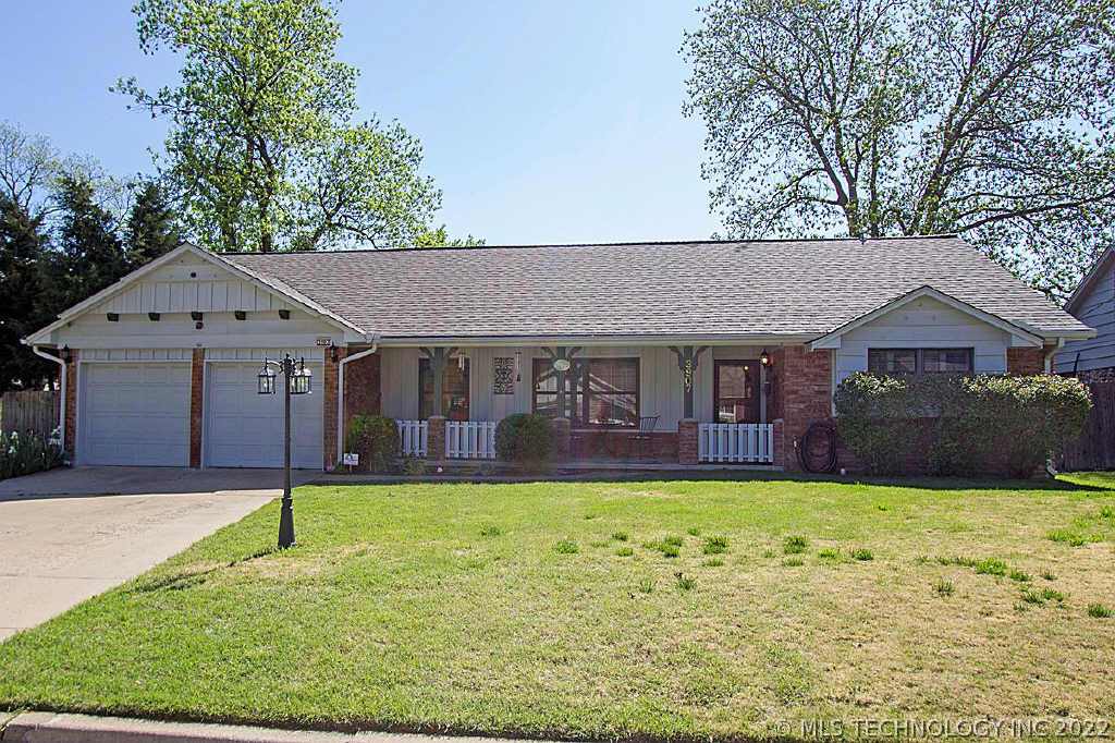 3907 S 93rd East Avenue Property Photo 1