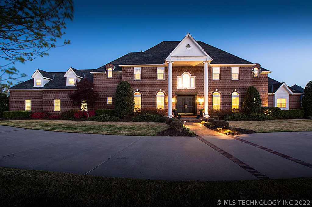 3401 S Aster Avenue Property Photo 1