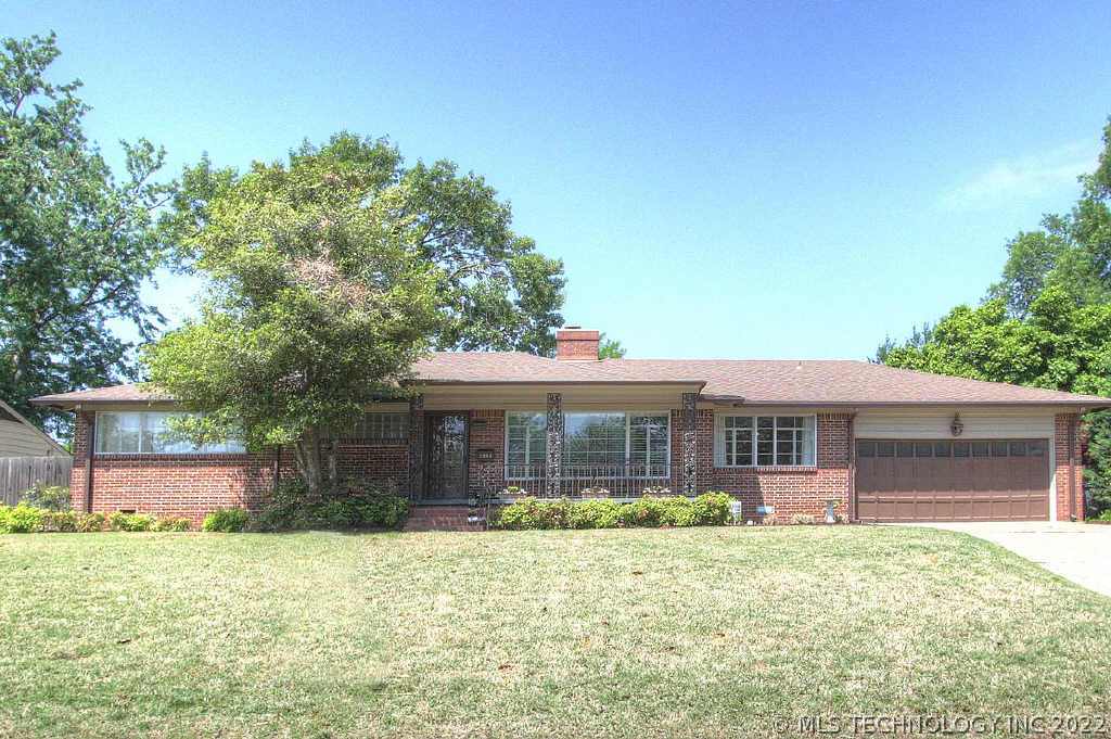 2838 S Florence Avenue Property Photo 1