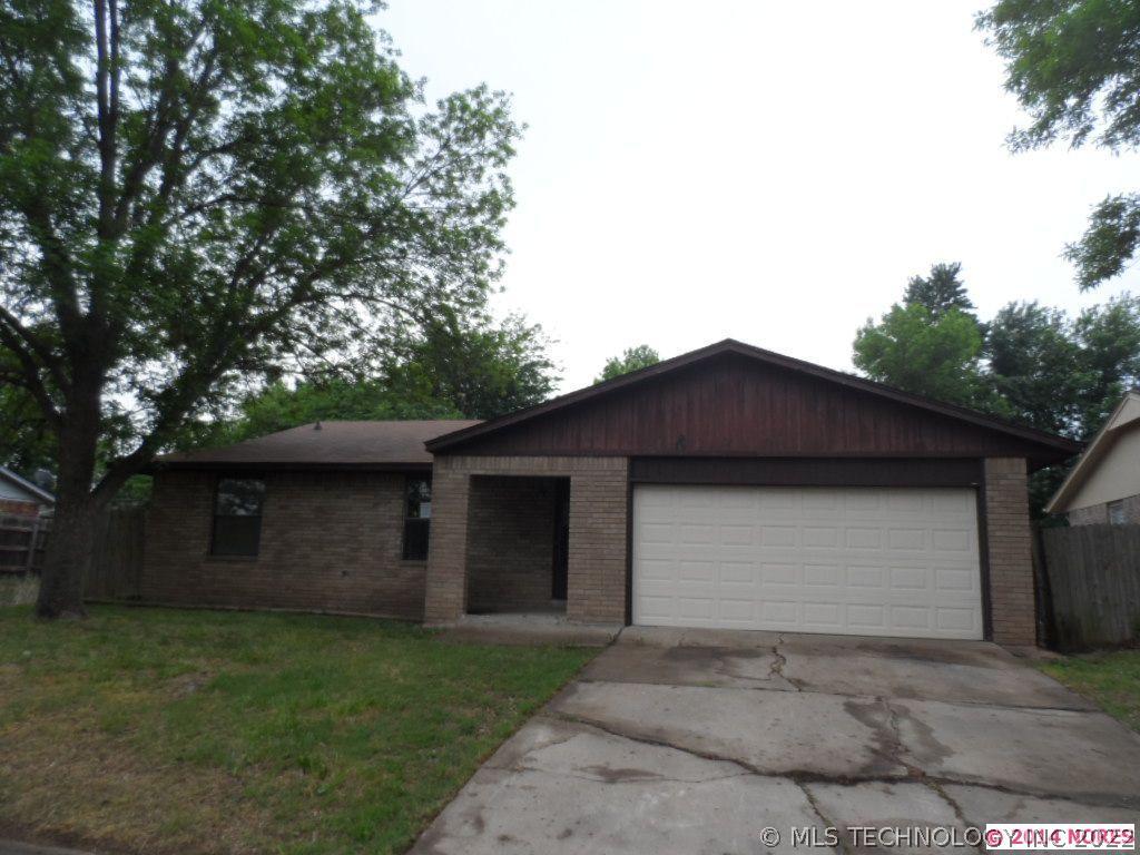 2101 W Gary Street Property Photo 1
