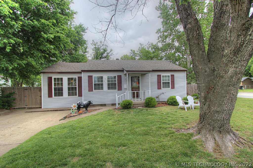 401 N Ridgeway Street Property Photo 1