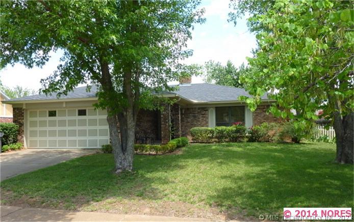 811 N Ivy Street Property Photo 1