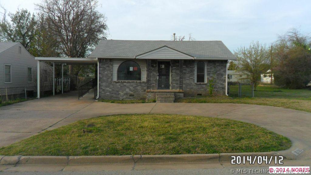 2039 E Young Street Property Photo 1