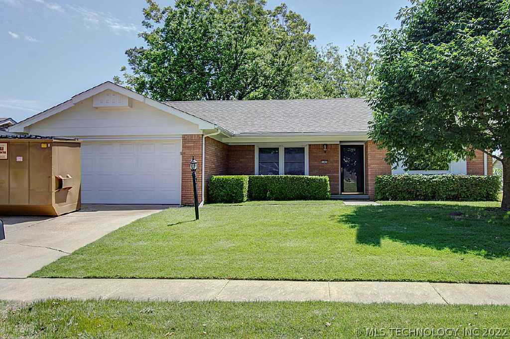 1705 S 1st Place Property Photo 1
