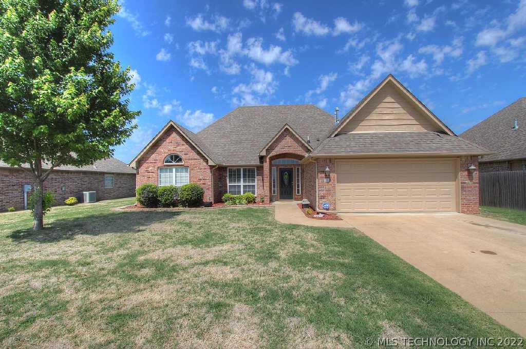 20 Redbud Street Property Photo 1