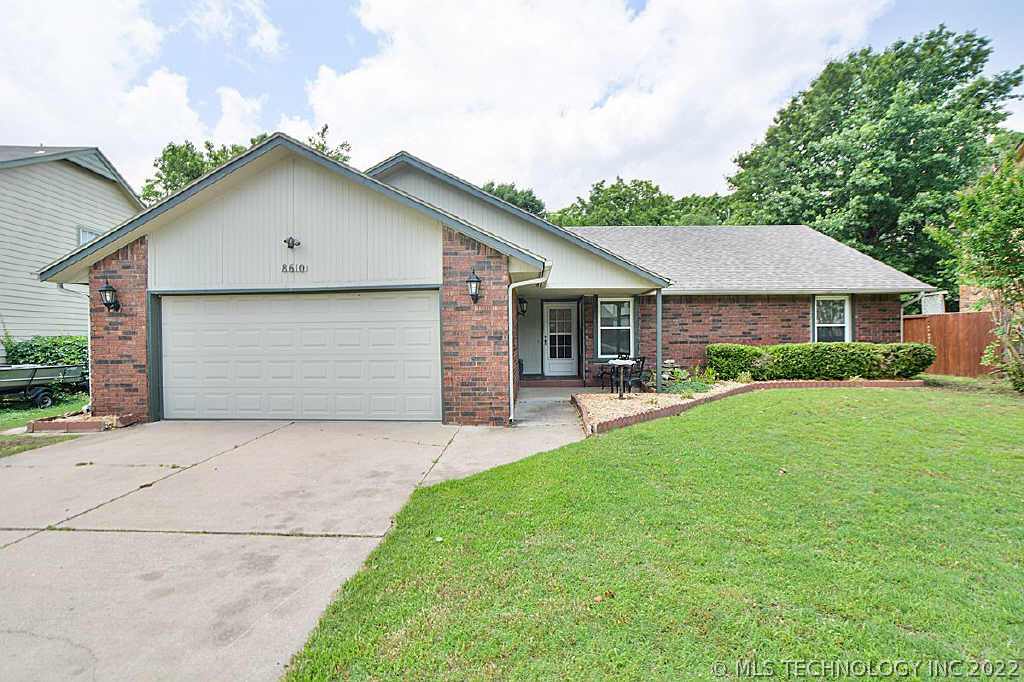 8610 S 86th East Avenue Property Photo 1