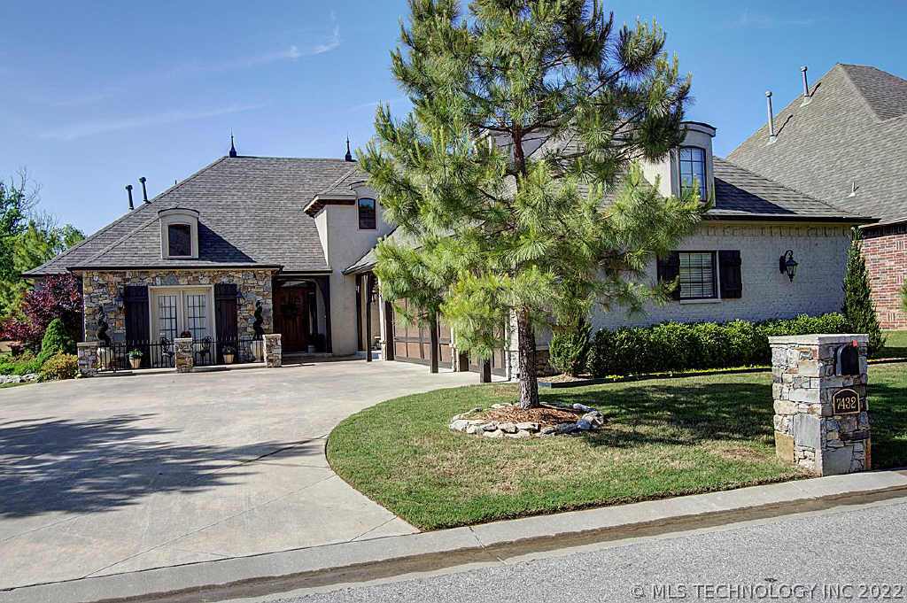 7432 E 97th Street Property Photo 1