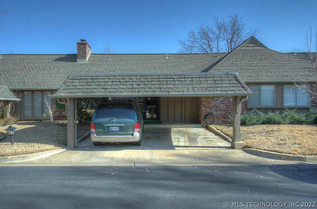 5206 S Harvard Avenue 103 Property Photo 1
