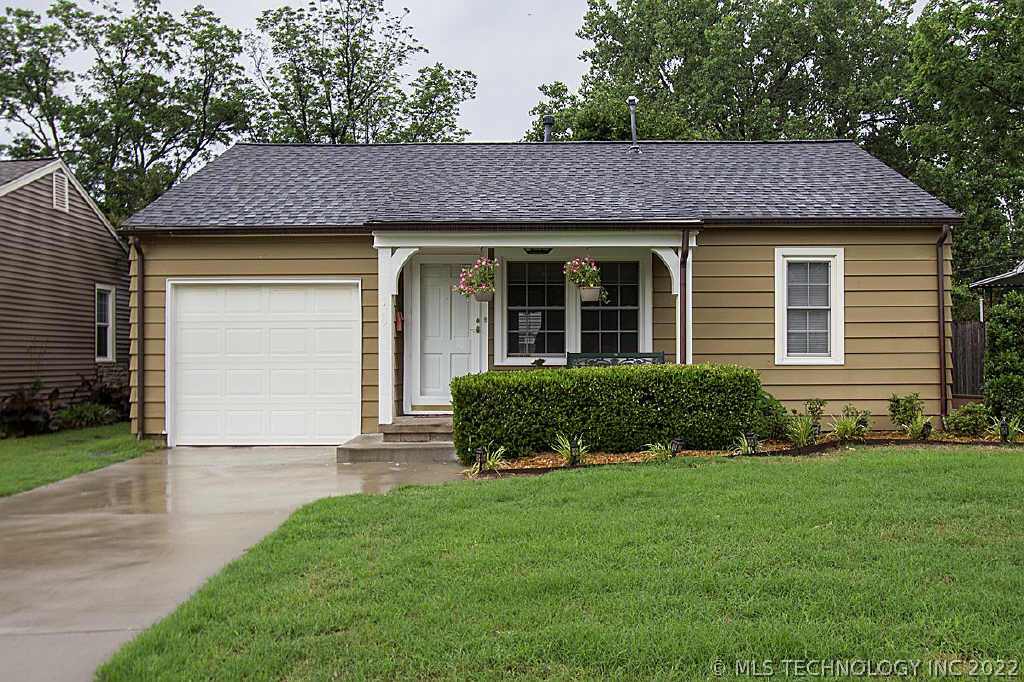 139 E 47th Street Property Photo 1