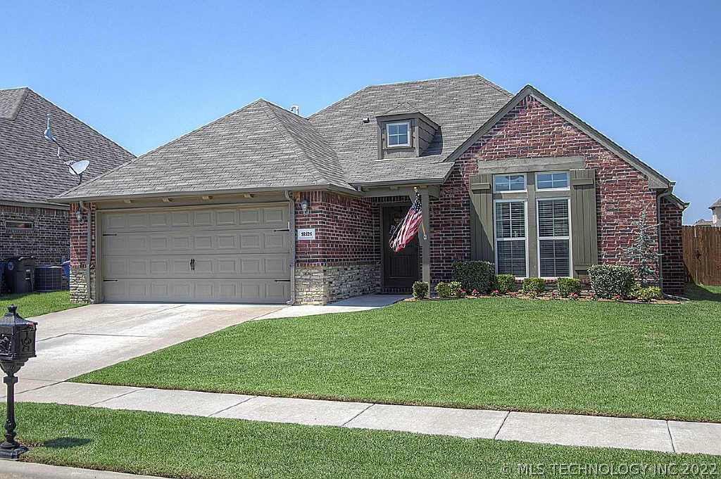 18825 E 48th Street Property Photo 1