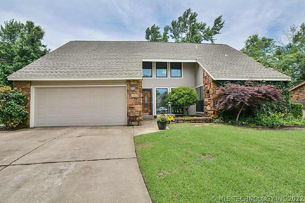 7520 S 86th East Place Property Photo 1