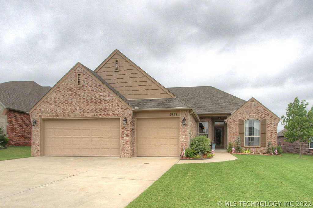 7432 E Indianola Street Property Photo 1