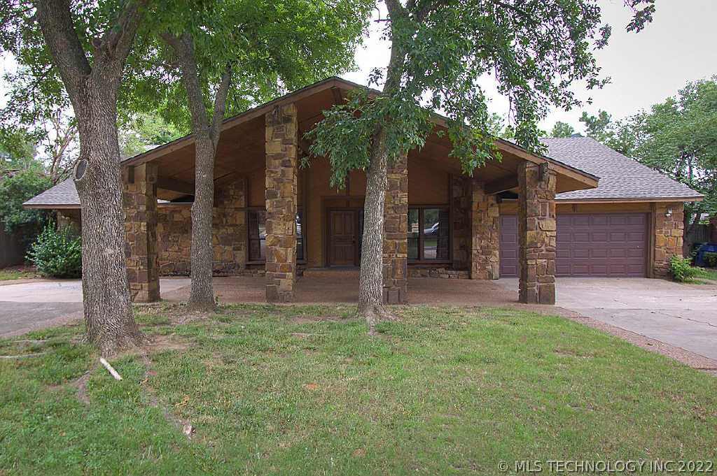 2904 E 88th Street Property Photo 1
