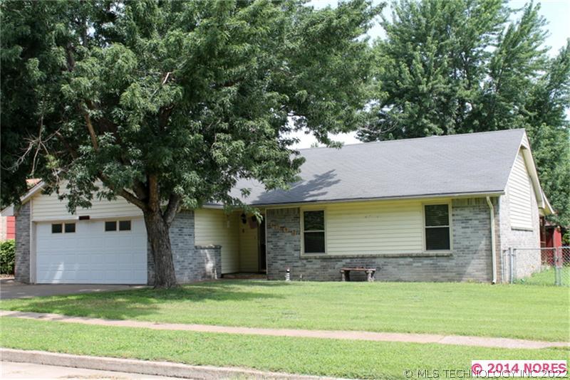 1006 Pecan Lane Property Photo 1