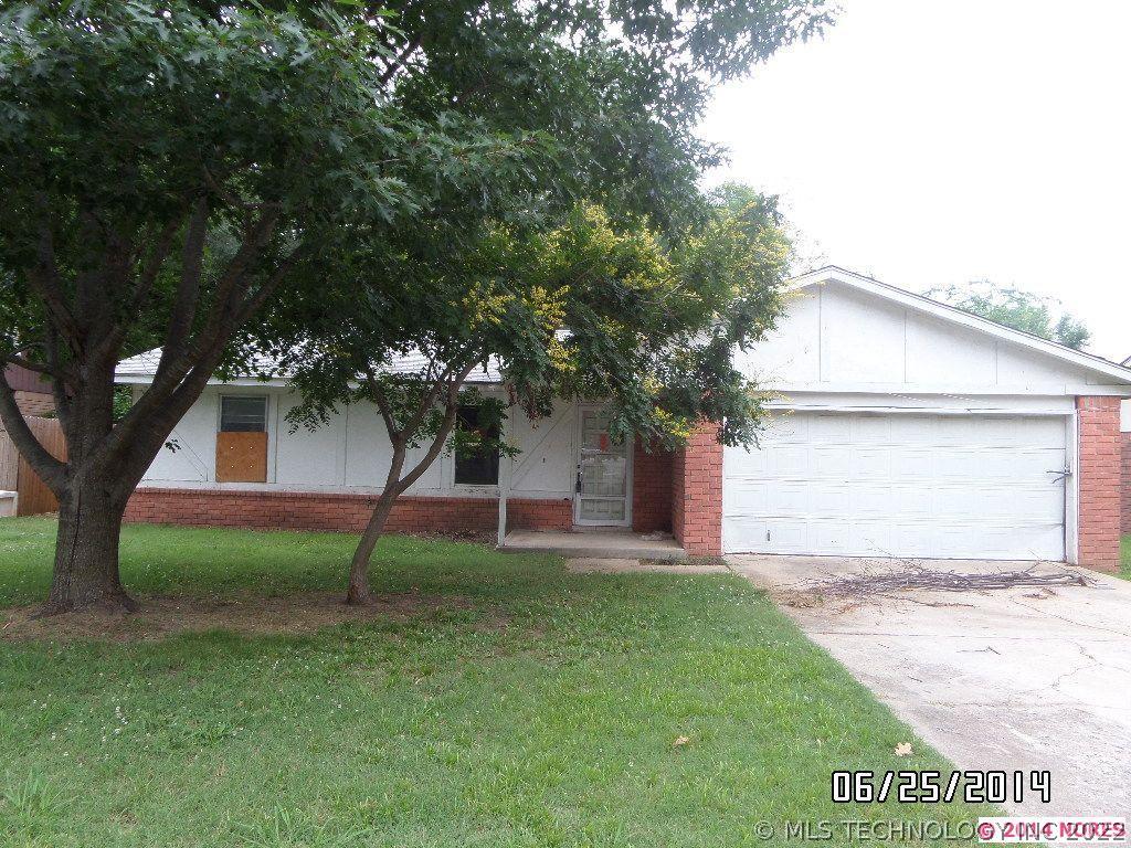 13702 S Hickory Place Property Photo 1