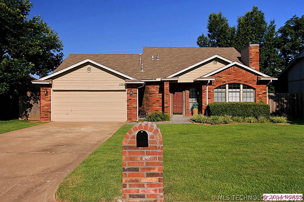 11318 S 106th East Avenue Property Photo 1
