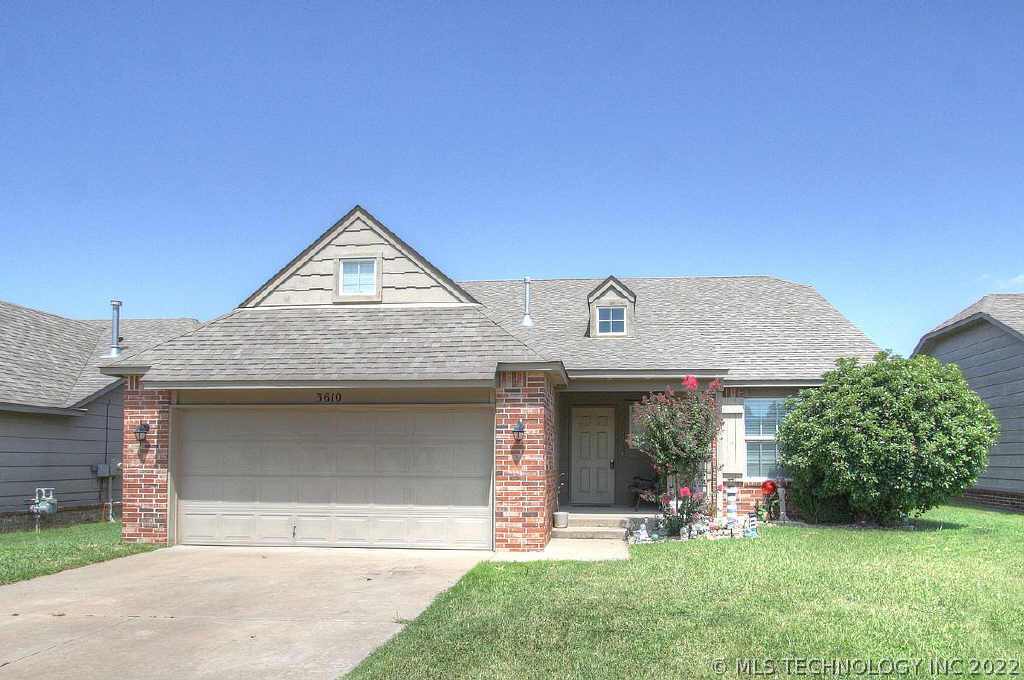 3610 E Berkeley Street Property Photo 1