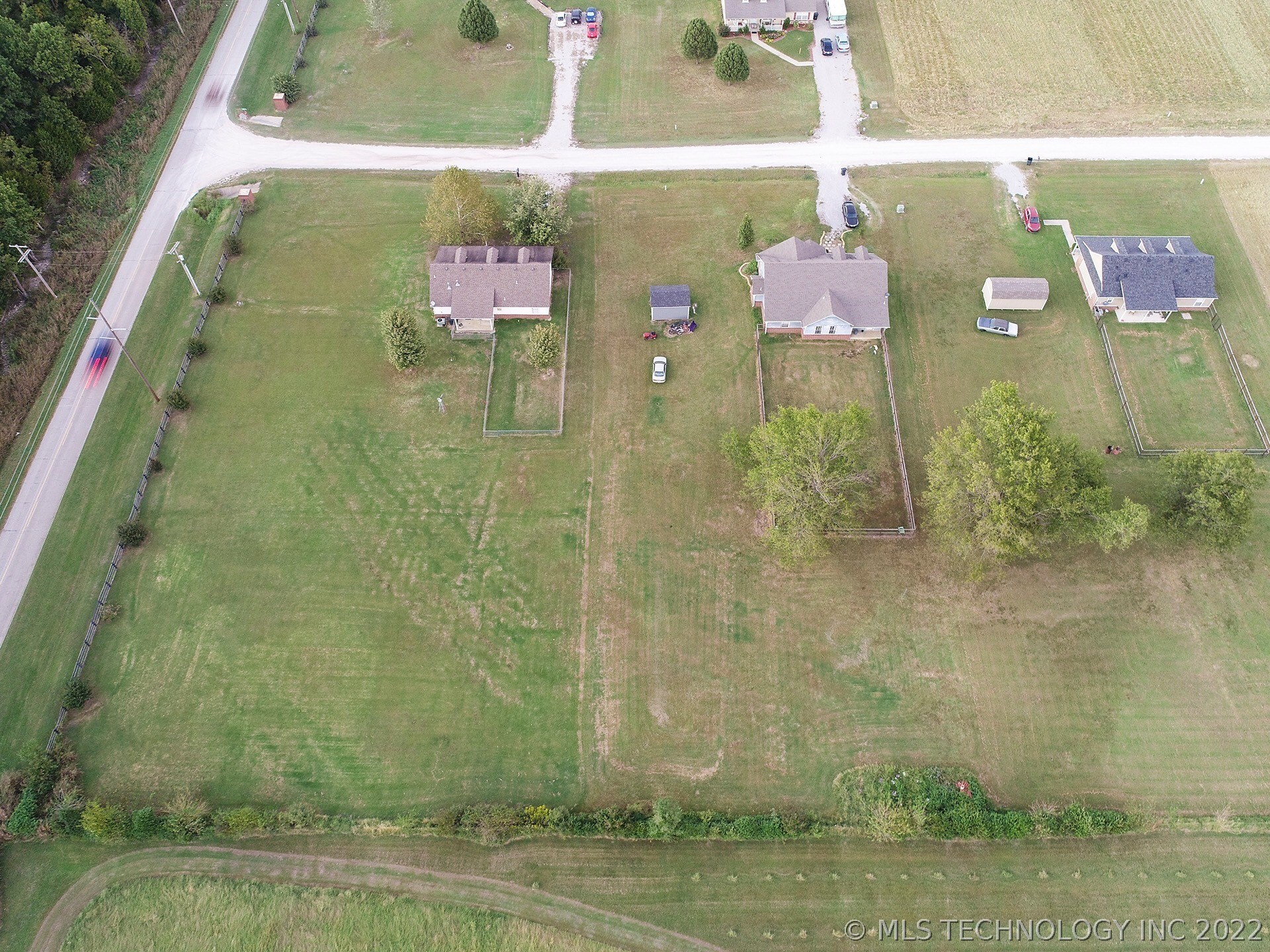 398322 W 3230 Drive Property Photo 17