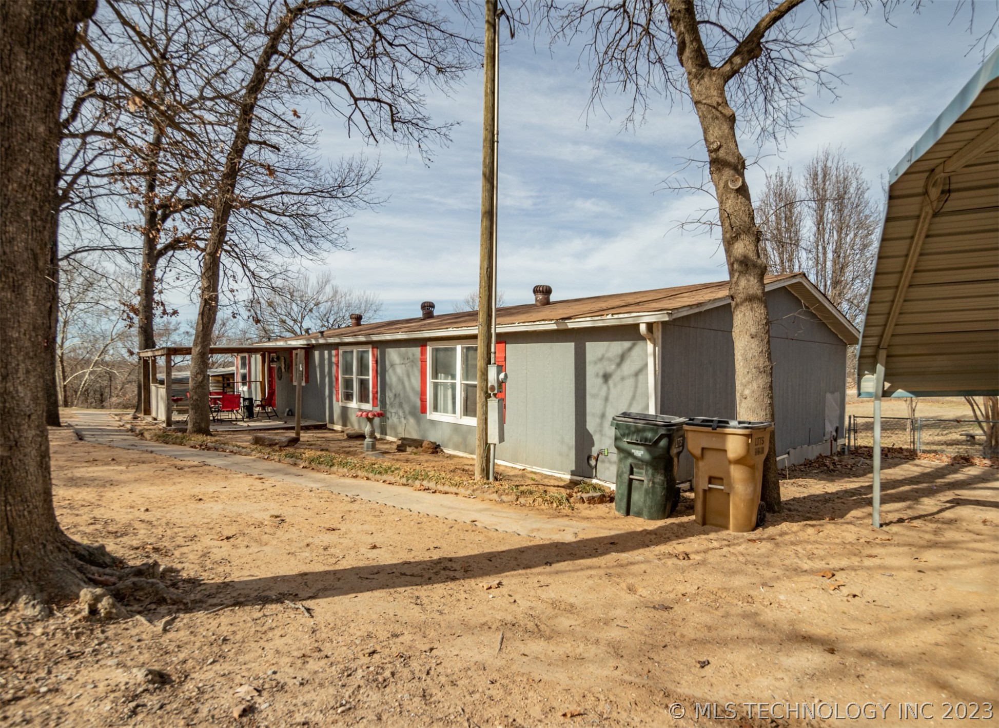 219 Mistletoe Lane Property Photo 1