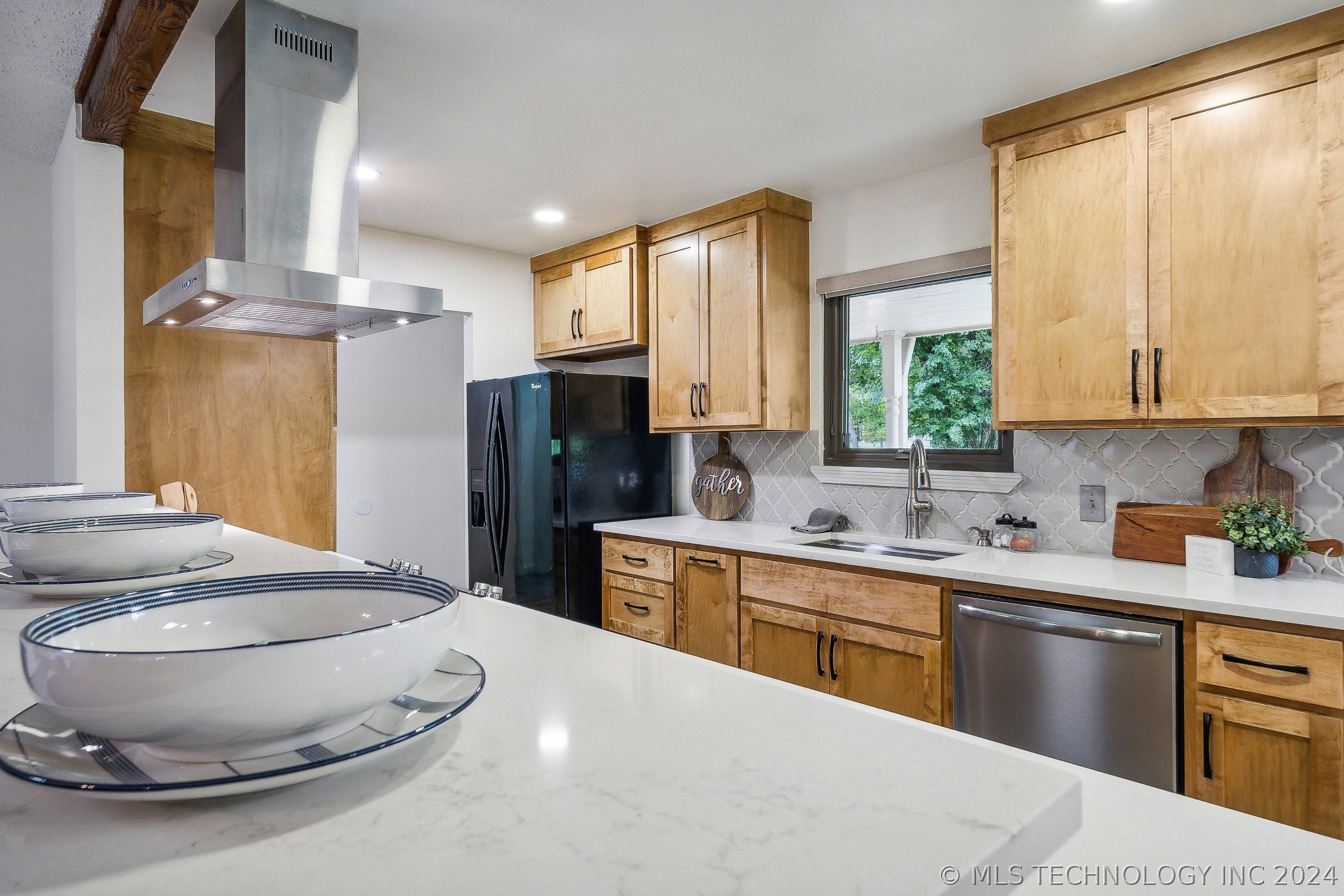 7902 S Waco Avenue Property Photo 13