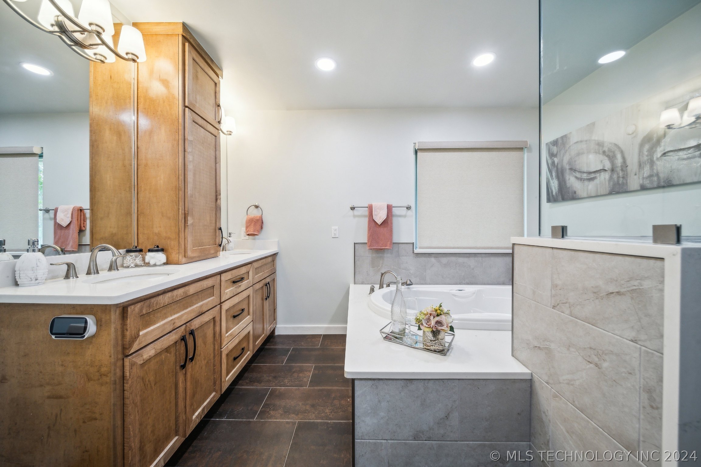 7902 S Waco Avenue Property Photo 20
