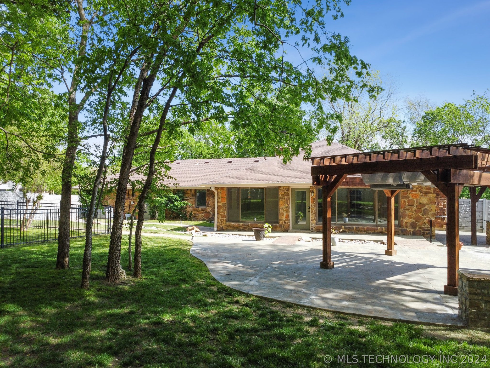 7902 S Waco Avenue Property Photo 44