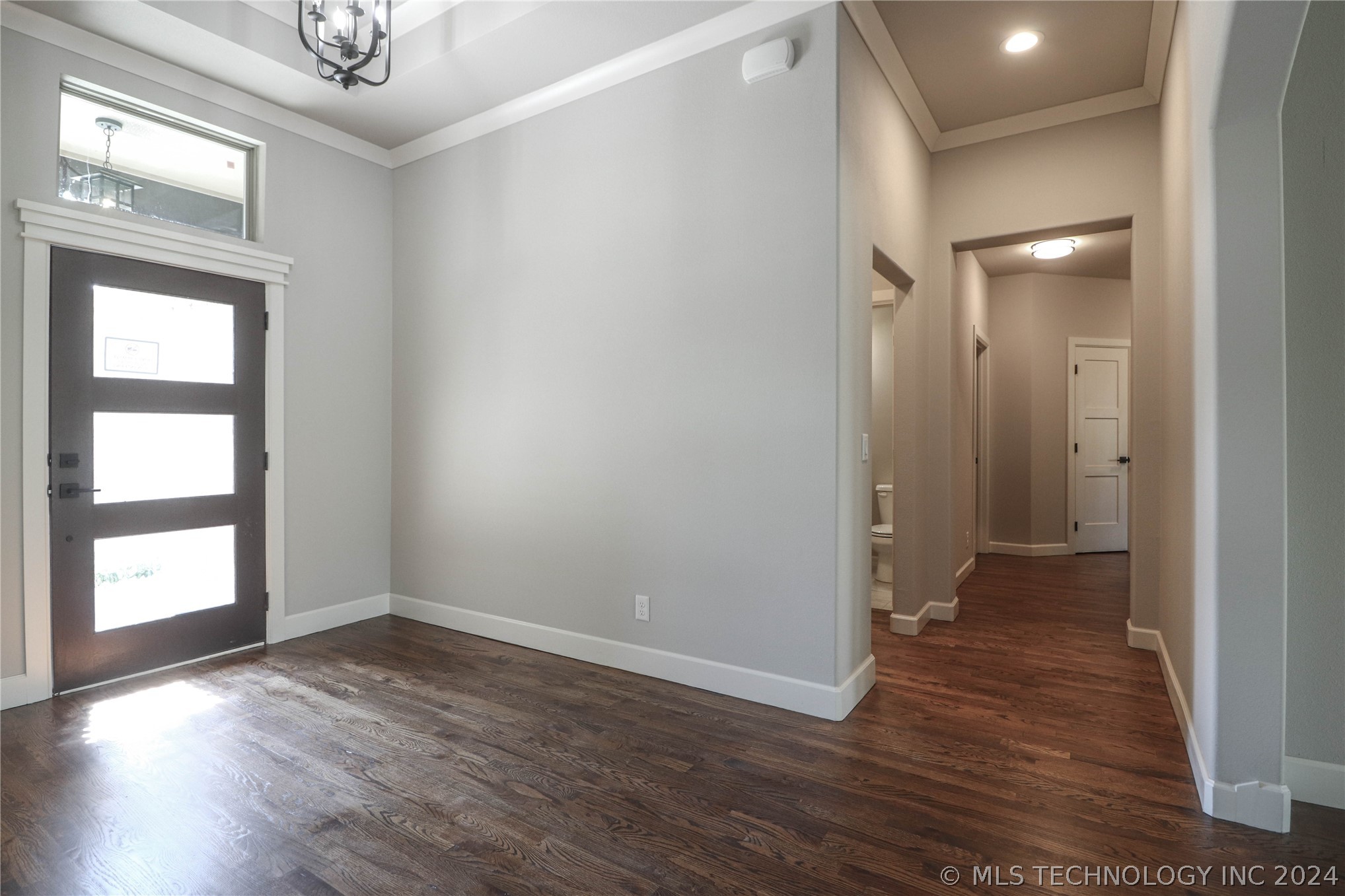 1440 Mabelle Drive Property Photo 4