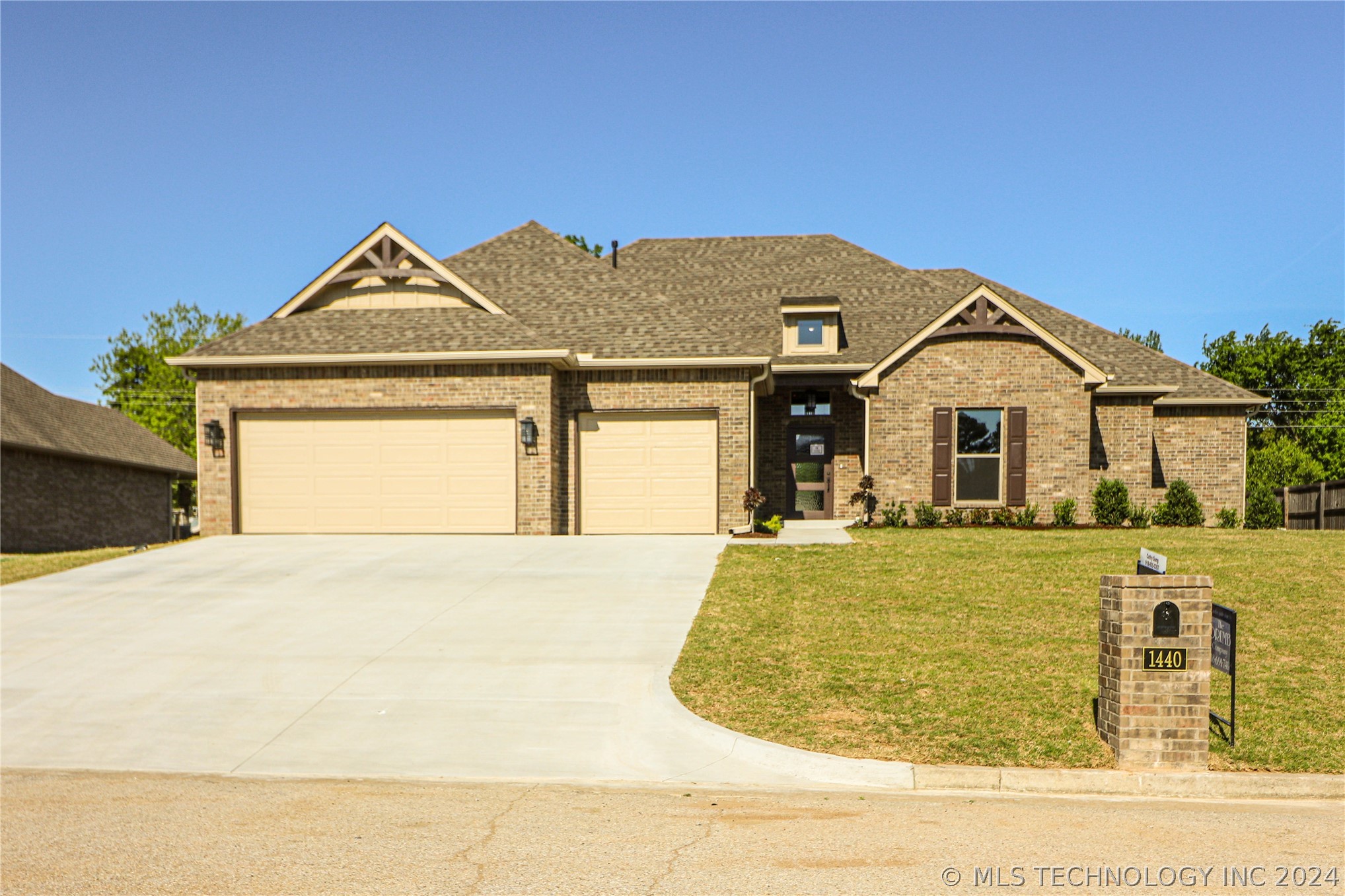 1440 Mabelle Drive Property Photo 44