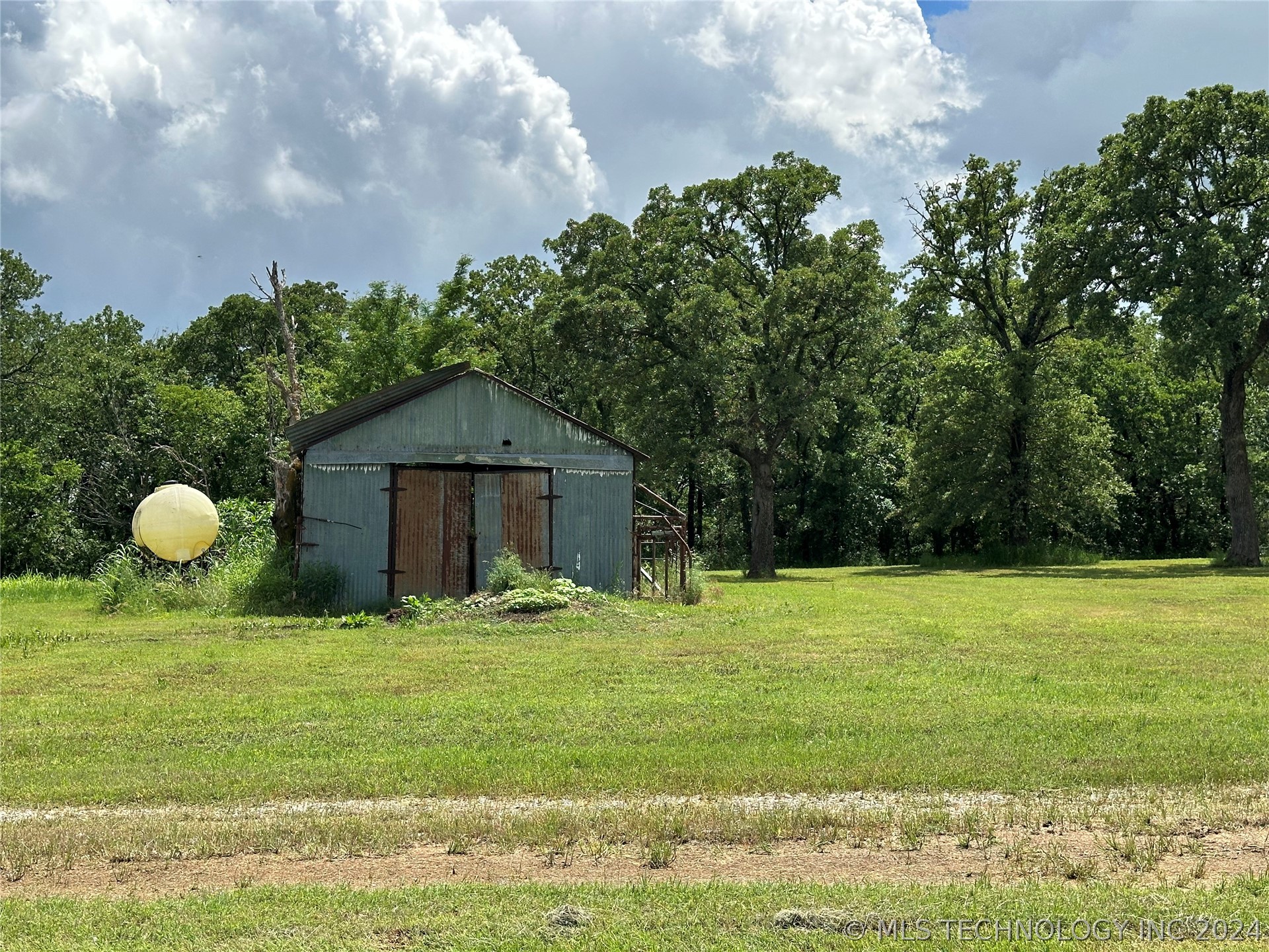 0 Midway Property Photo 14
