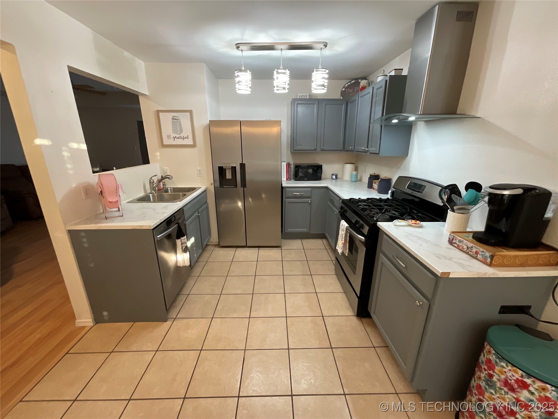 2201 Chanel Street Property Photo 7