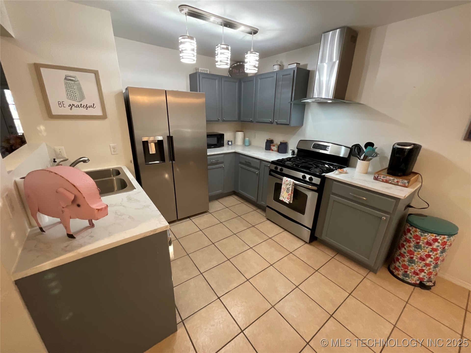 2201 Chanel Street Property Photo 8