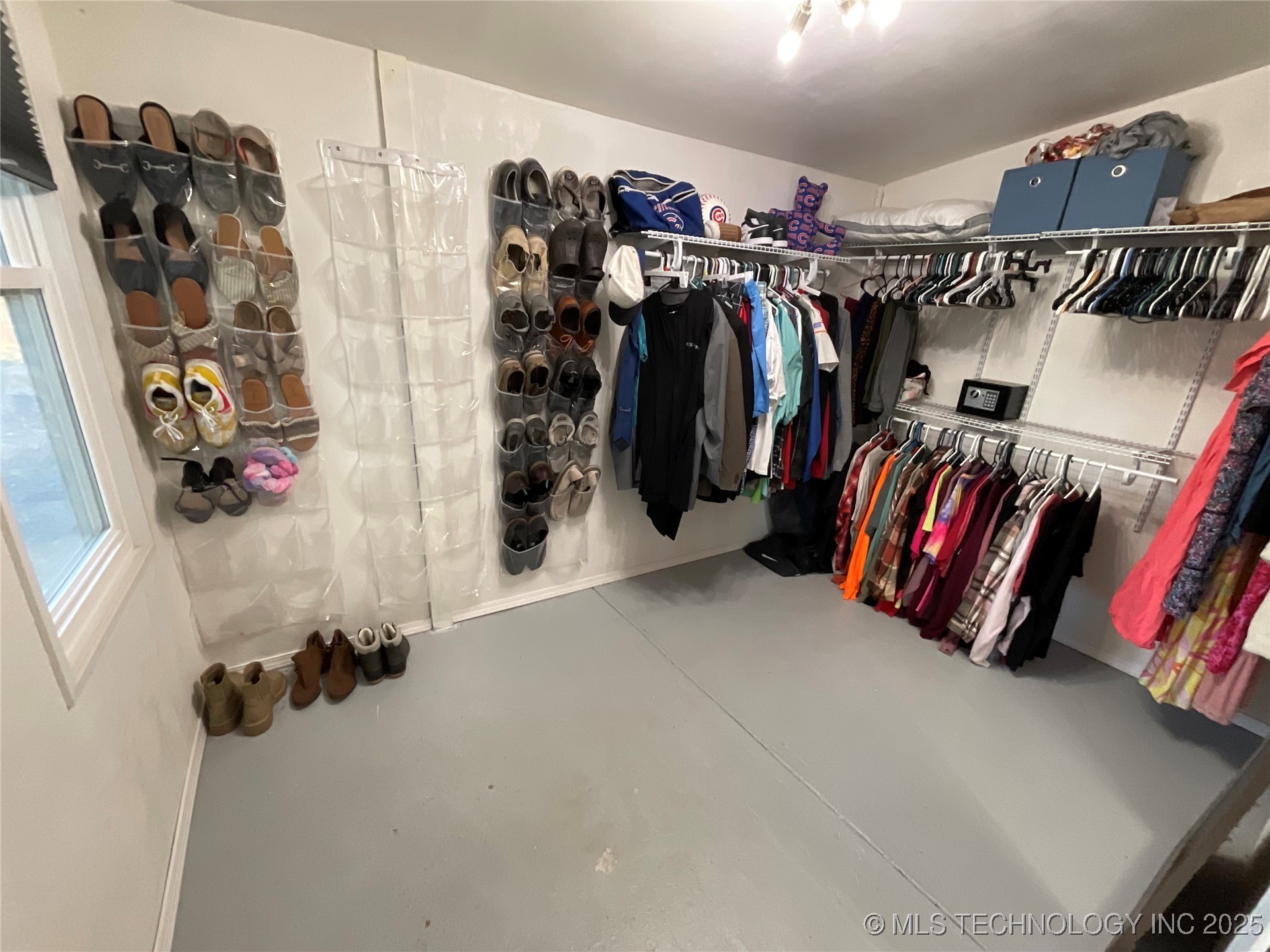 2201 Chanel Street Property Photo 16