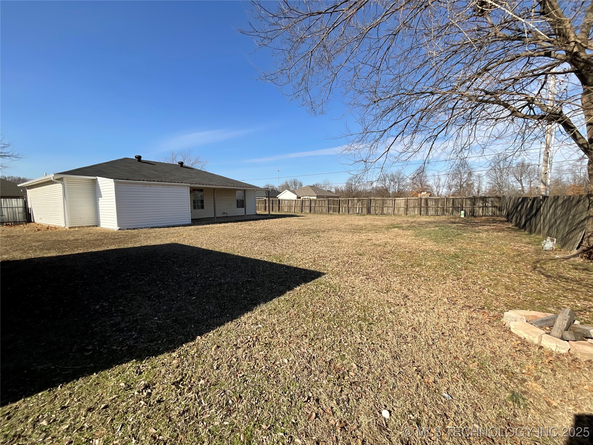 2201 Chanel Street Property Photo 32