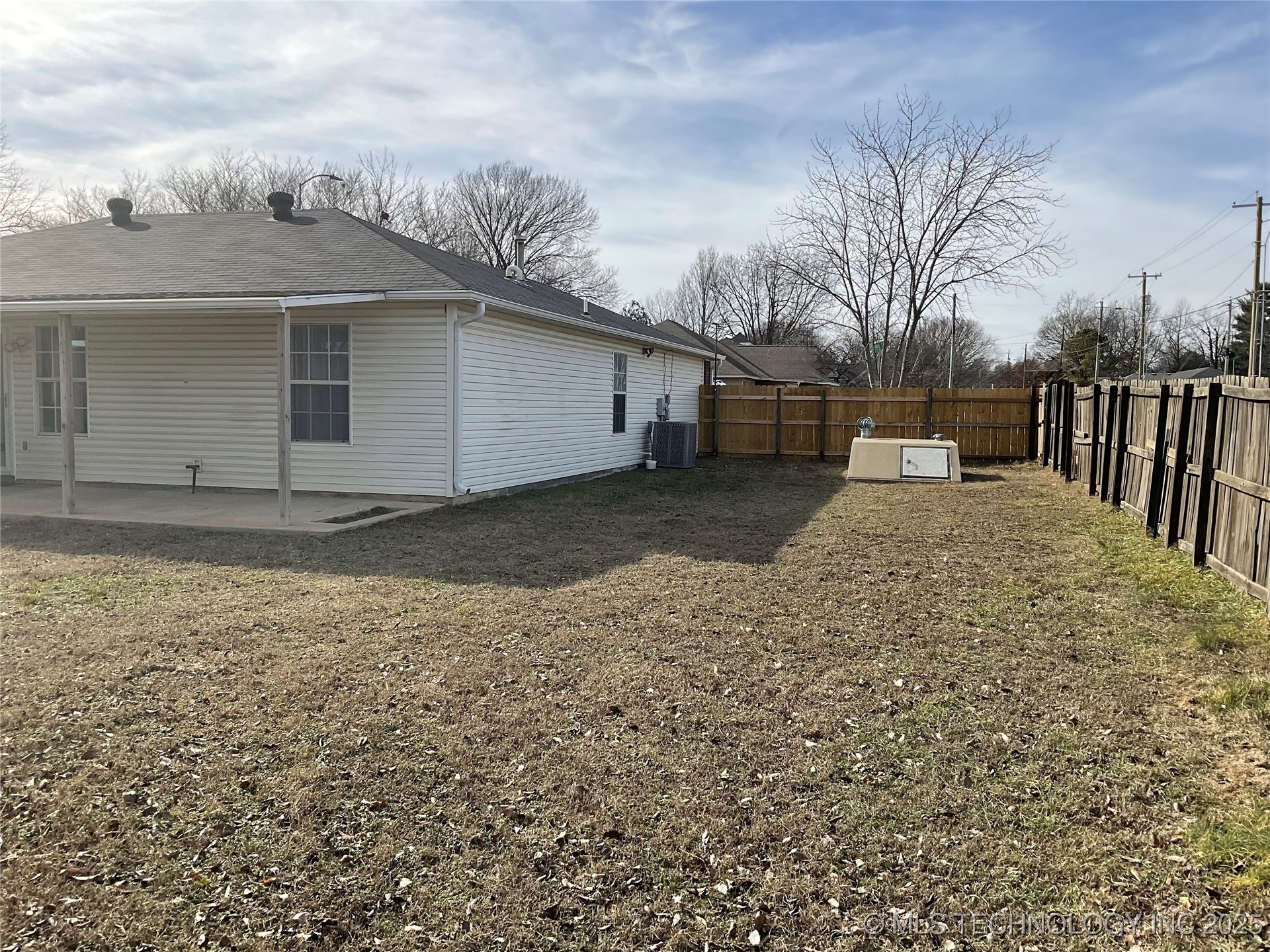 2201 Chanel Street Property Photo 35
