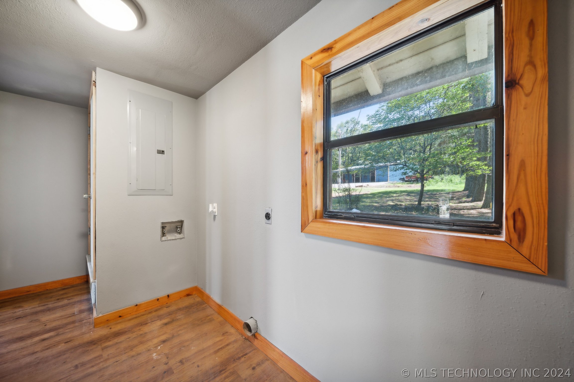 73136 Anchorage Road Property Photo 12