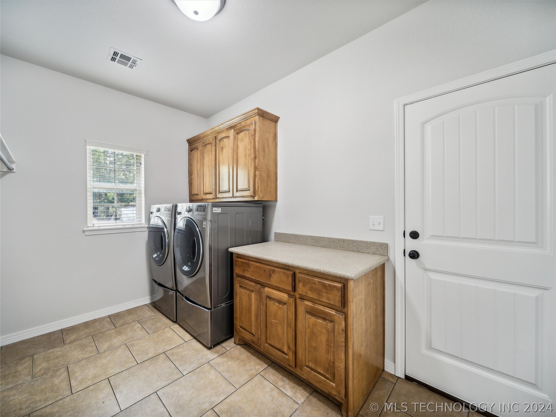 16405 E 50th Street Property Photo 40