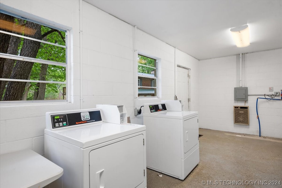 9596 N 447 Road Property Photo 44