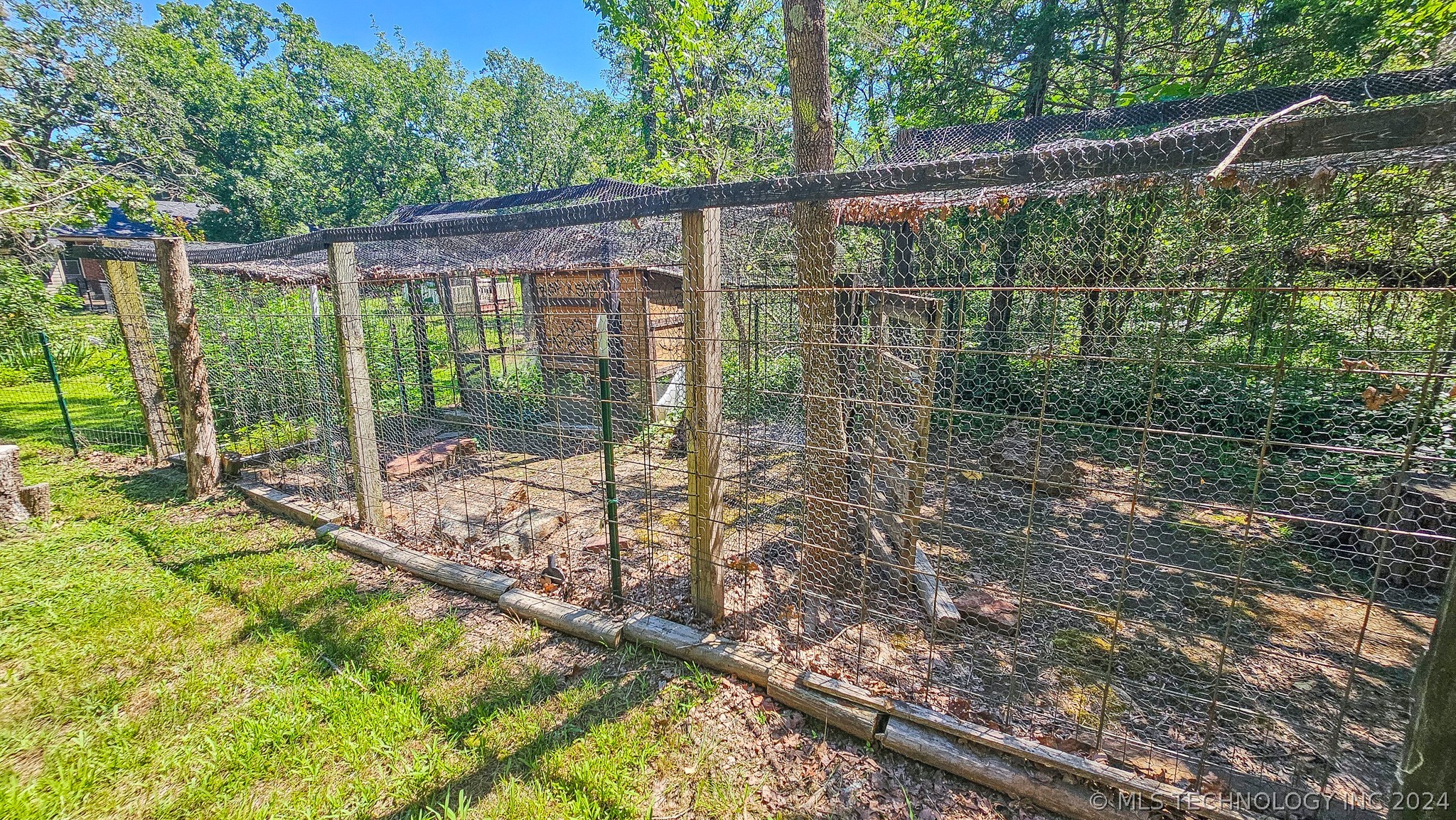 105 W Mockingbird Lane Property Photo 65