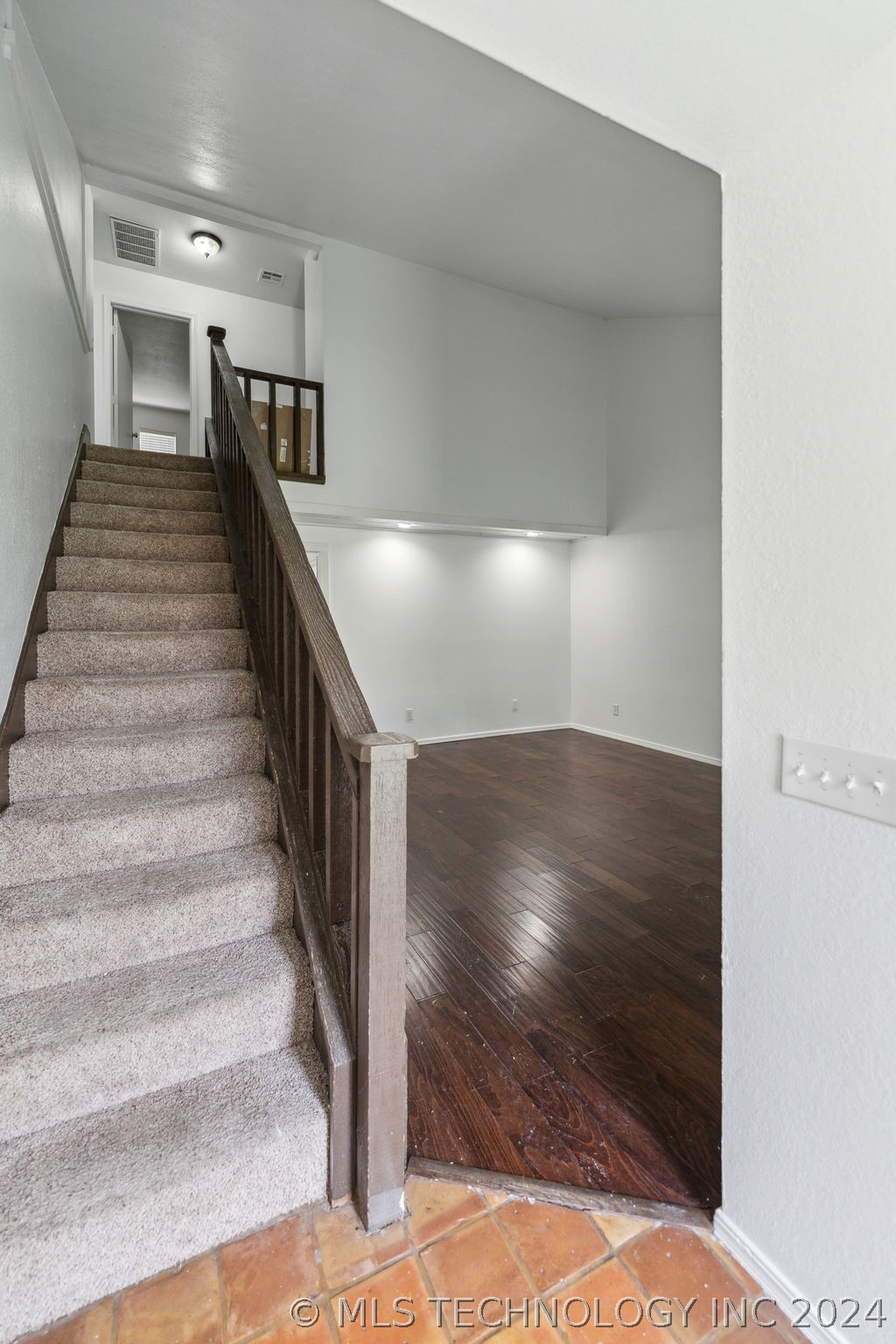 5117 S Lions Avenue Property Photo 6