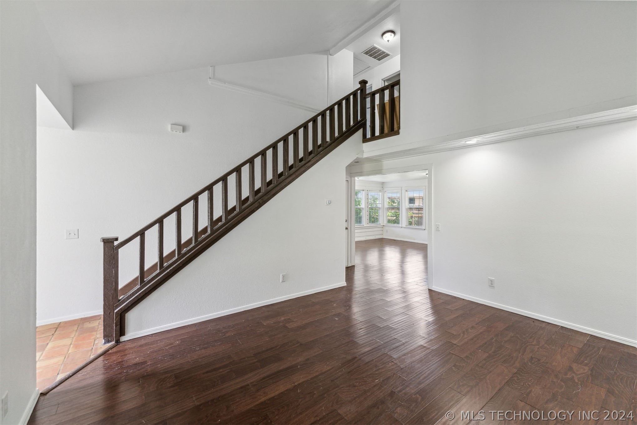 5117 S Lions Avenue Property Photo 8