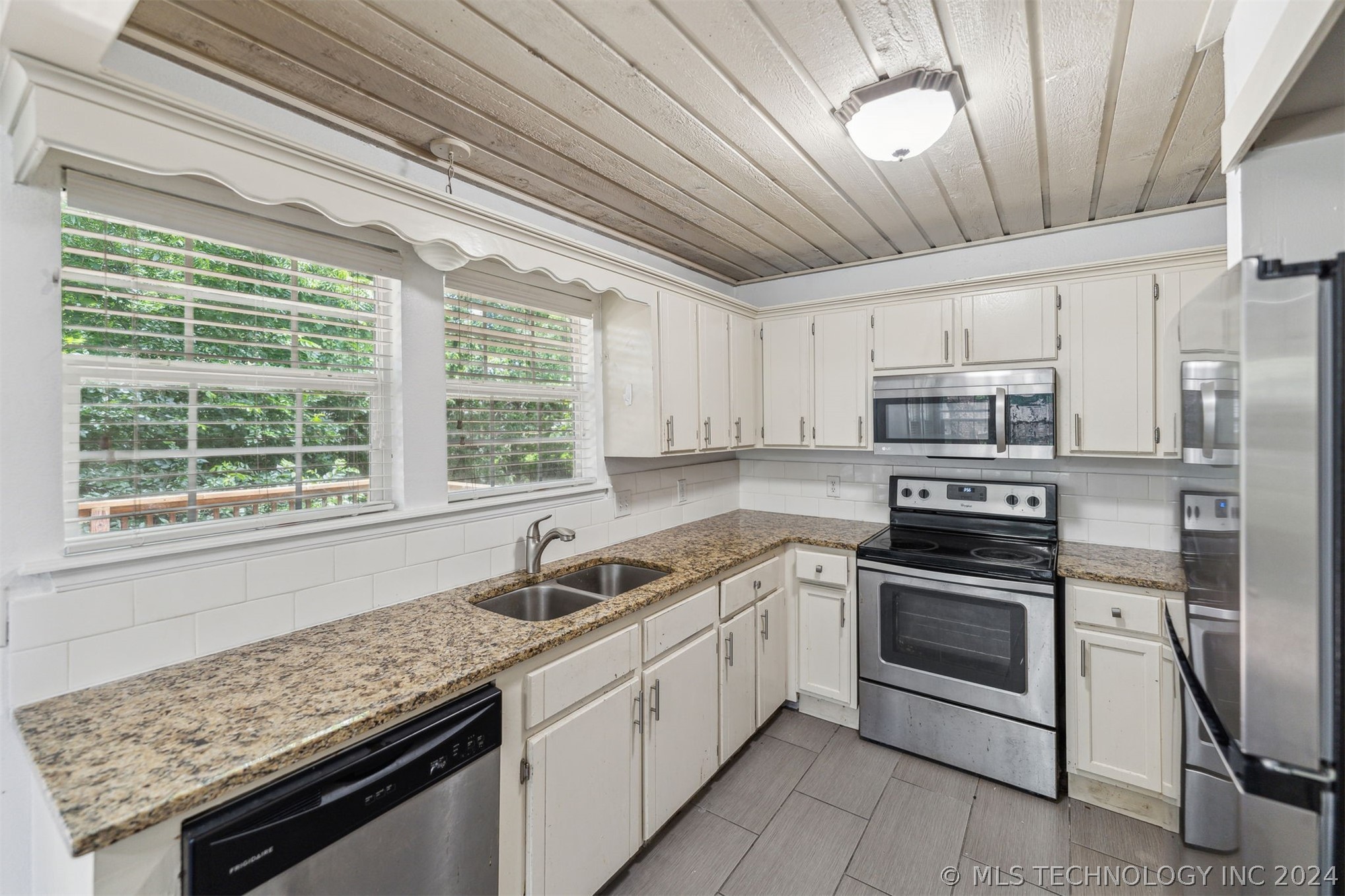 5117 S Lions Avenue Property Photo 12